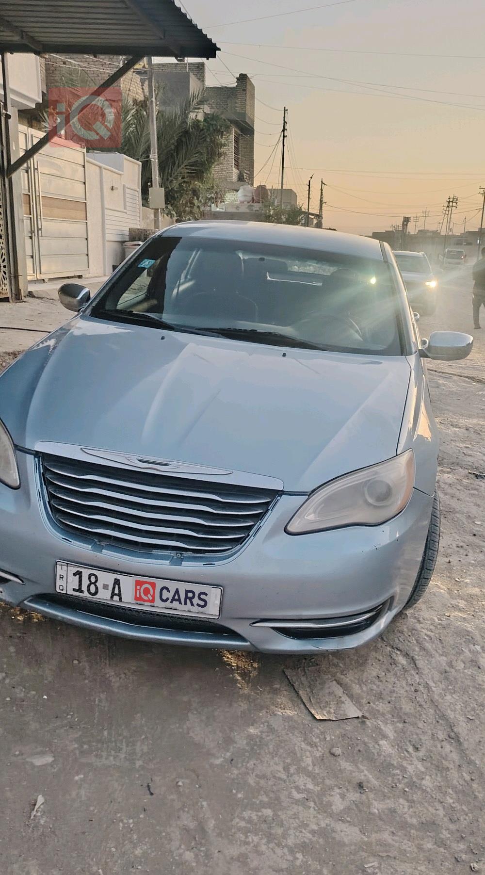 كرايسلر 200